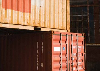 Containere
